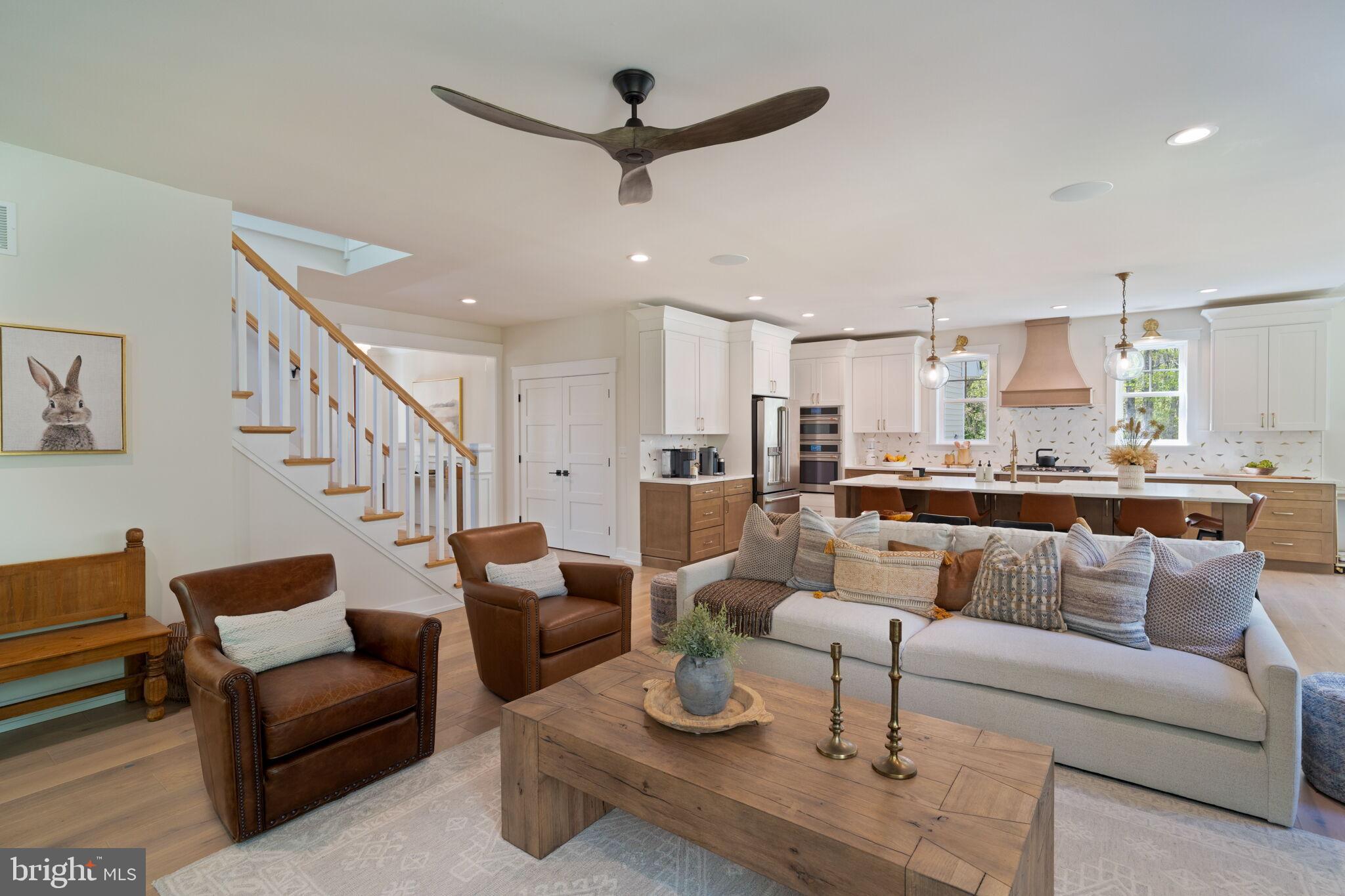 807 Curran Ct