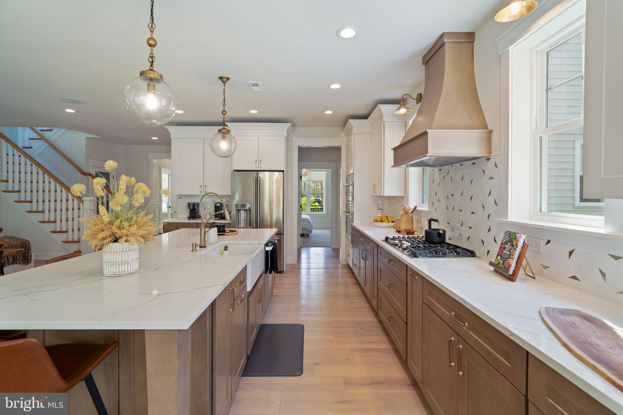 807 Curran Ct