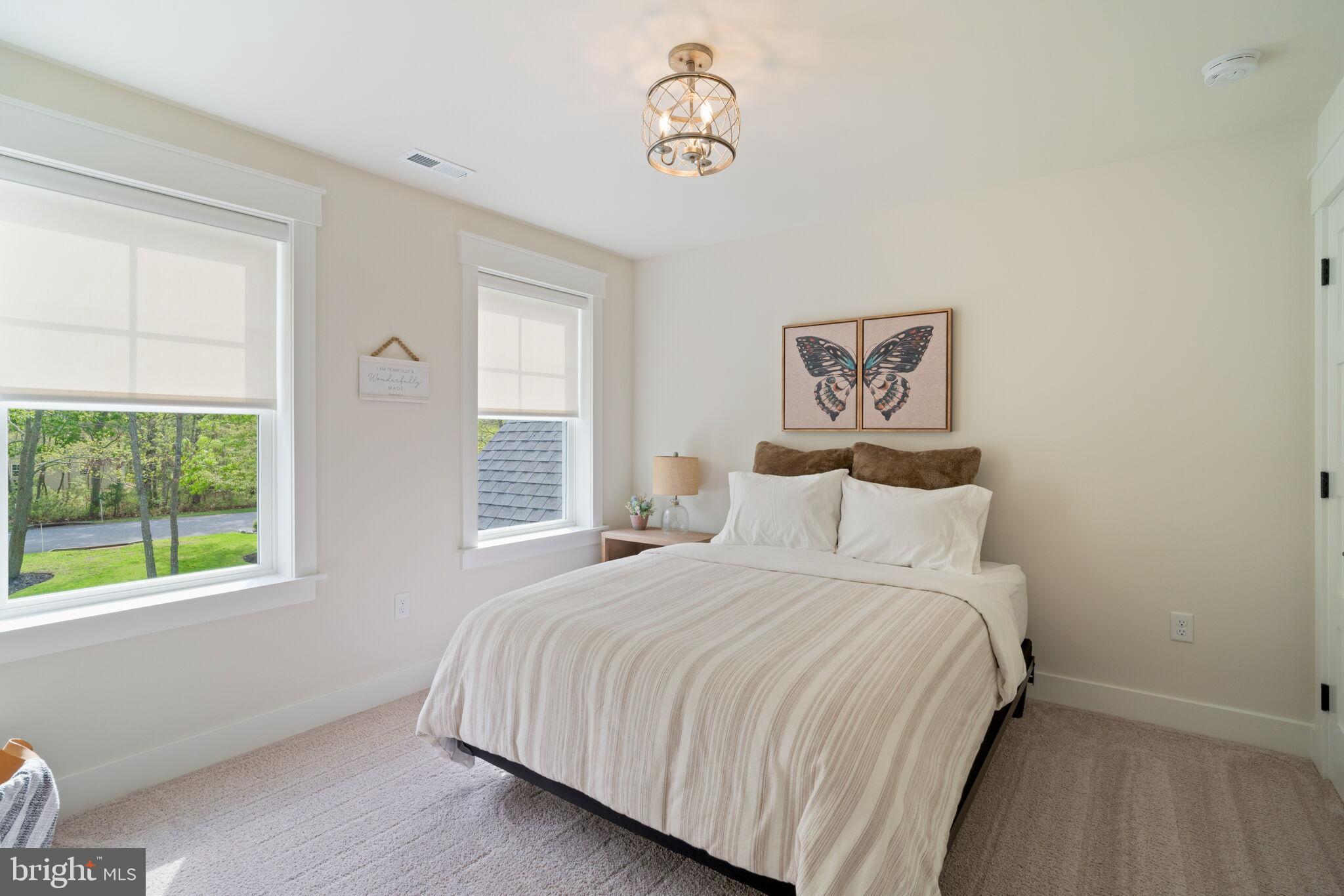 807 Curran Ct