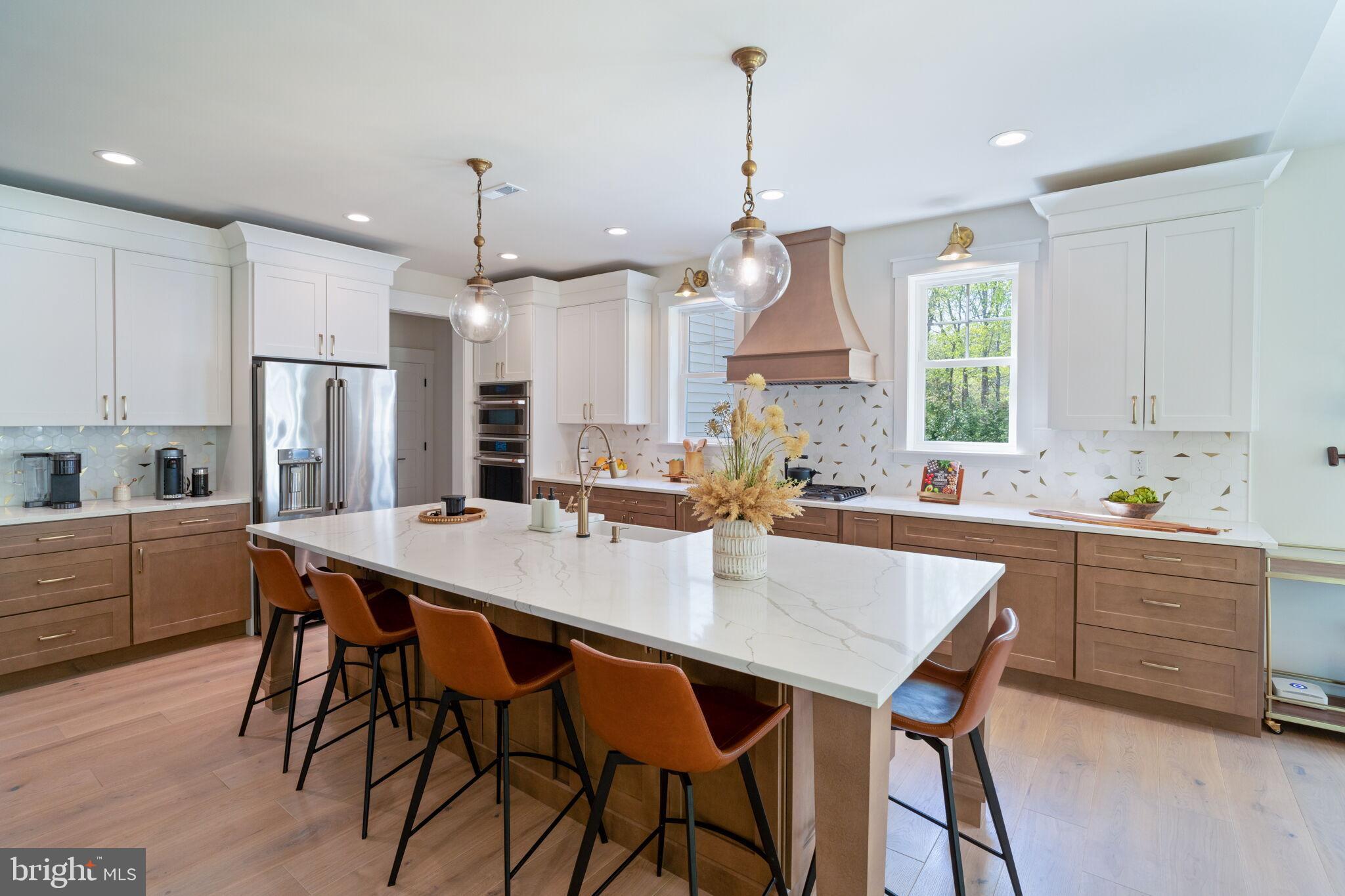 807 Curran Ct