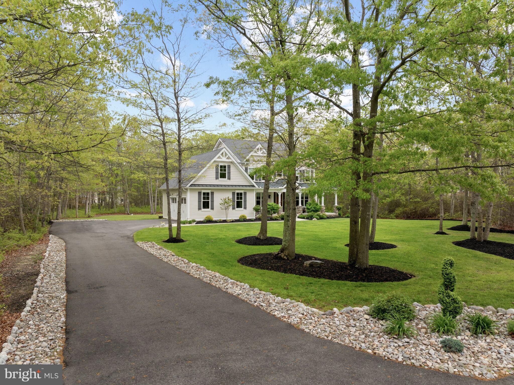 807 Curran Ct