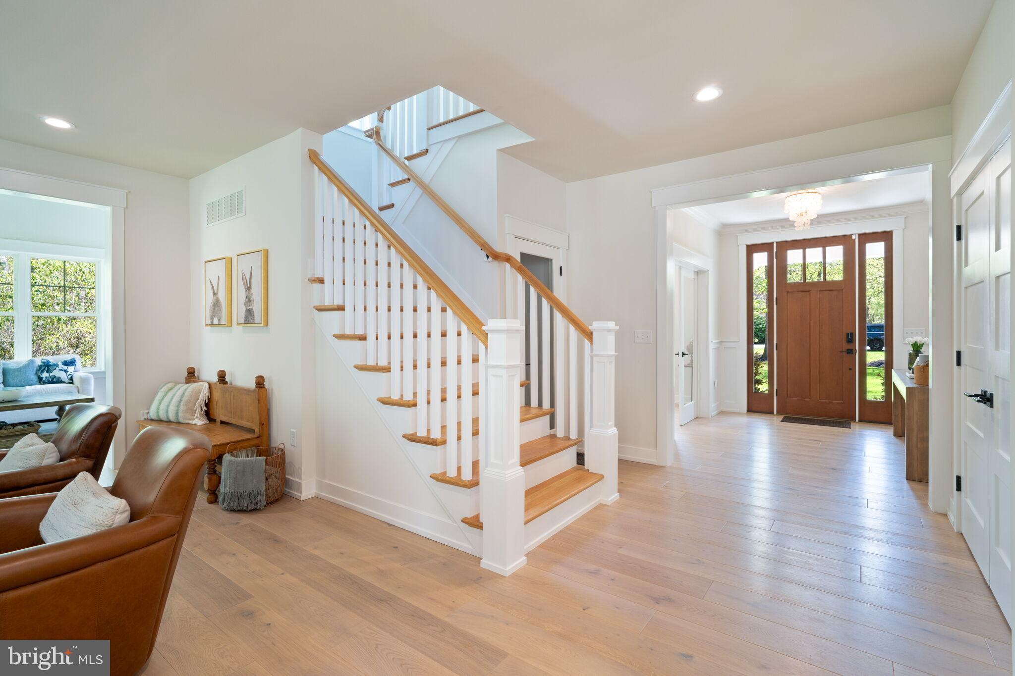 807 Curran Ct