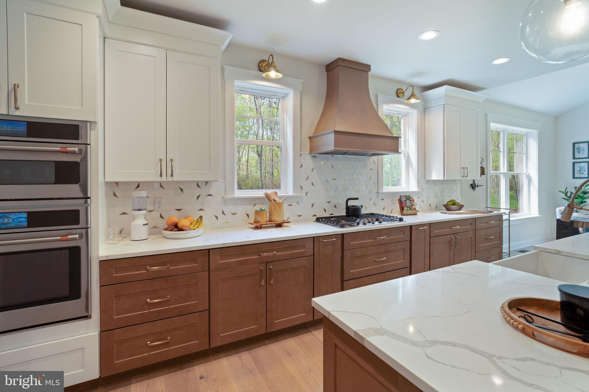 807 Curran Ct