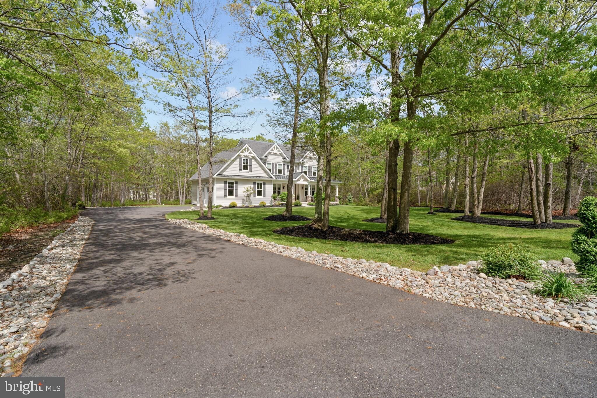 807 Curran Ct