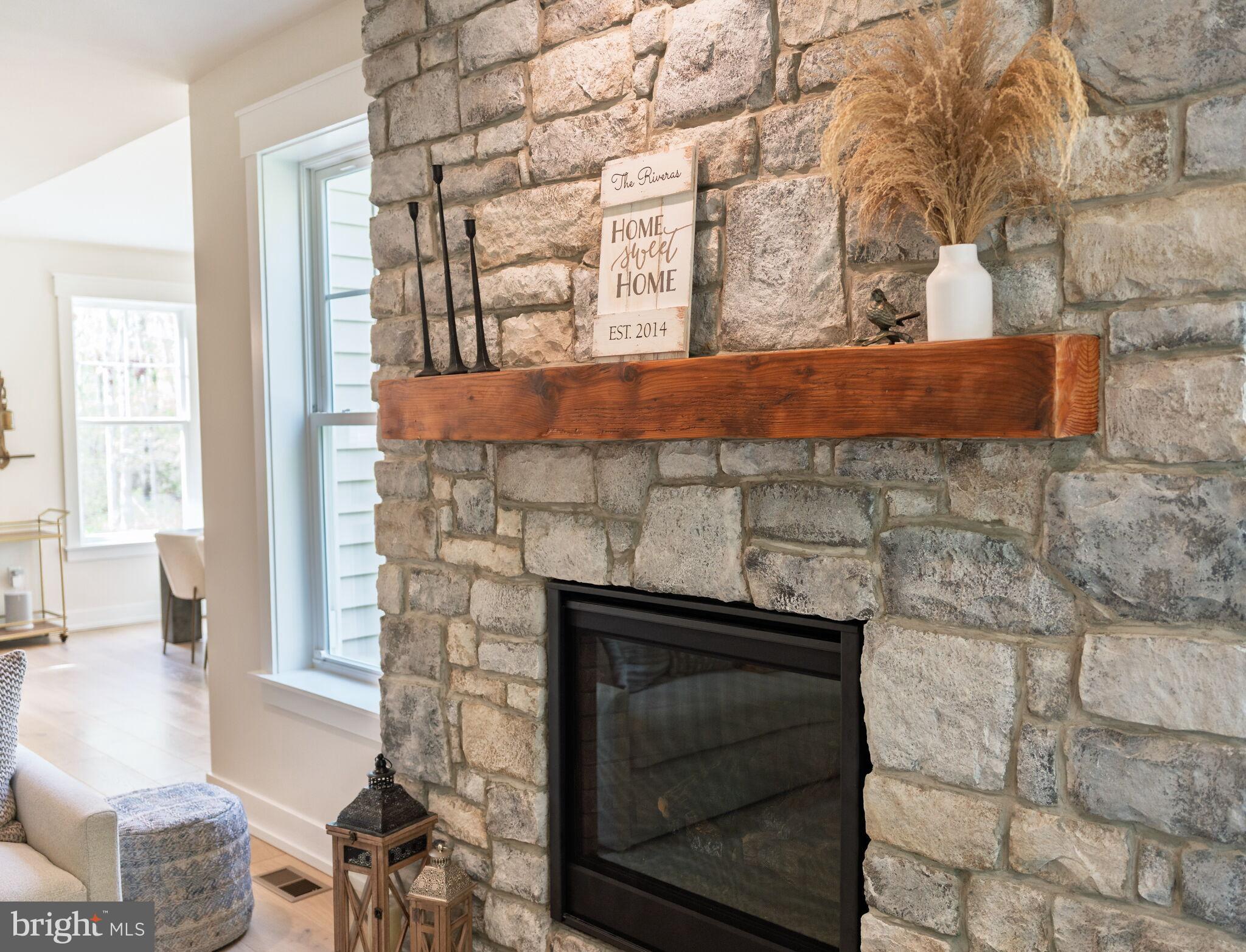 807 Curran Ct