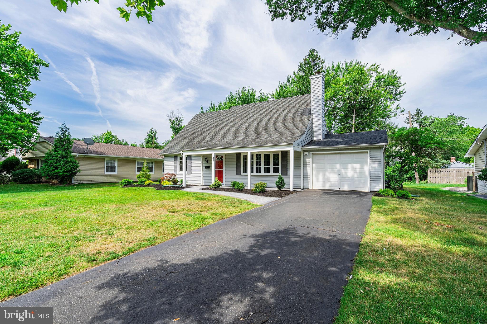 45 Deborah Ln