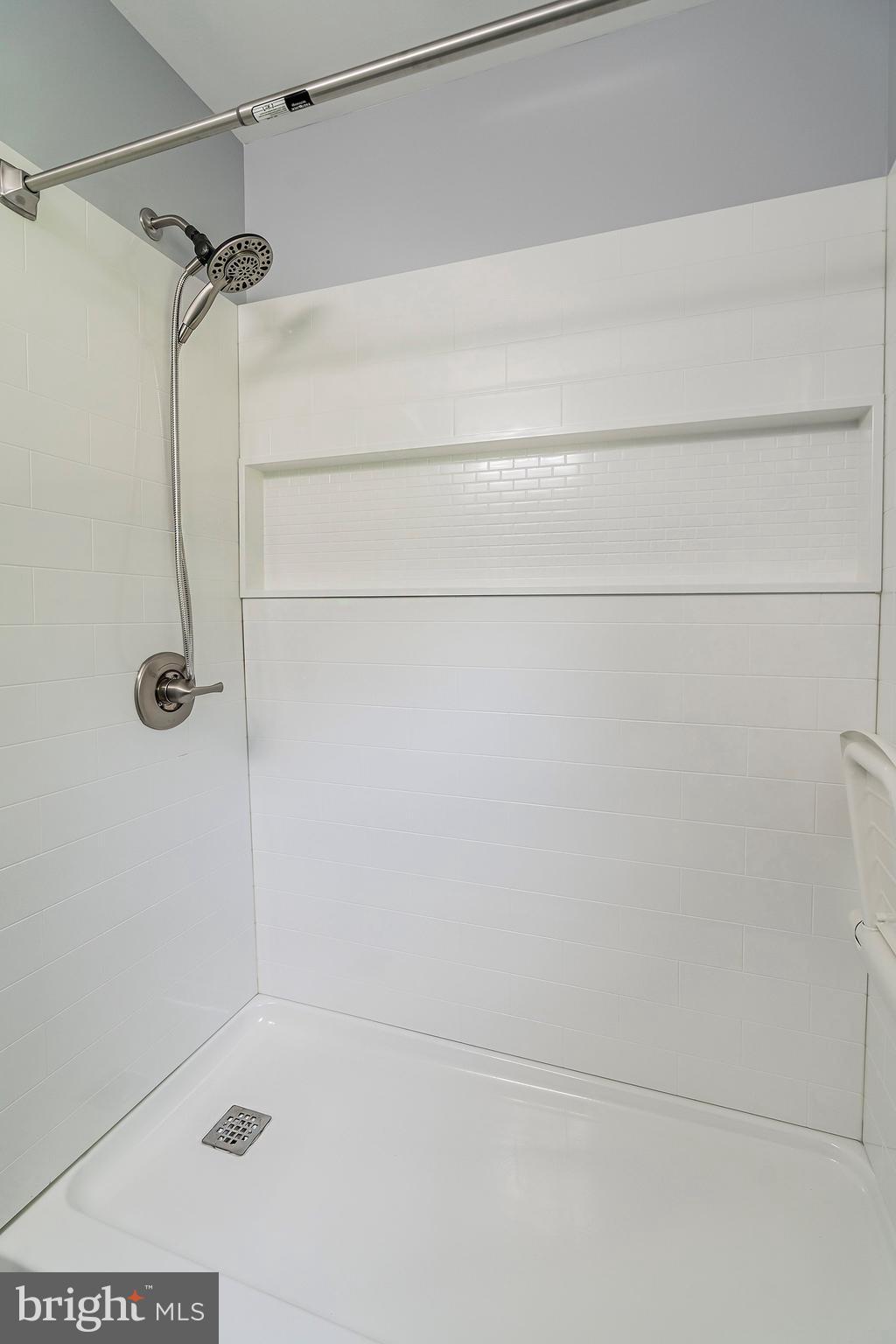 45 Deborah Ln