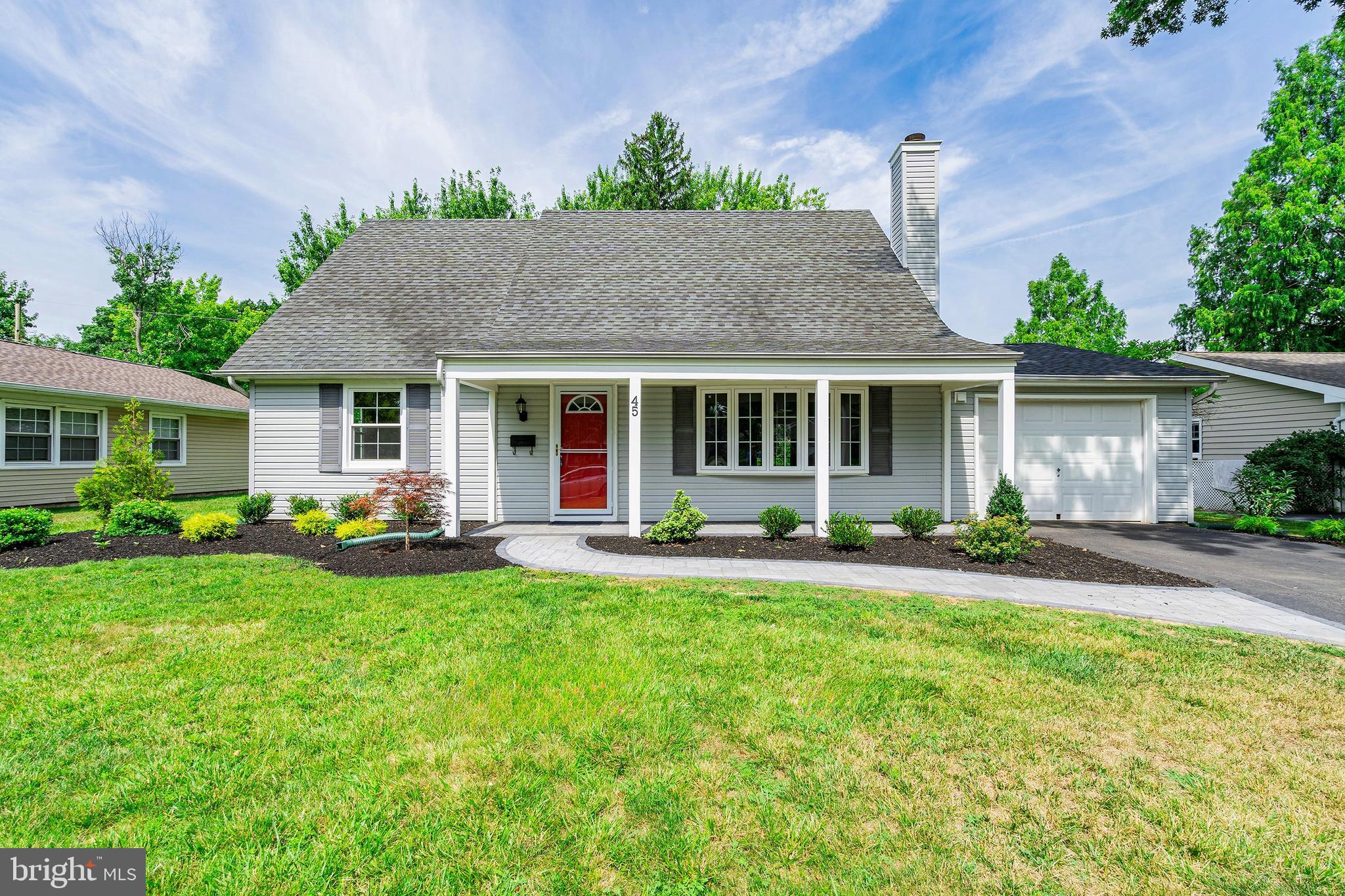 45 Deborah Ln