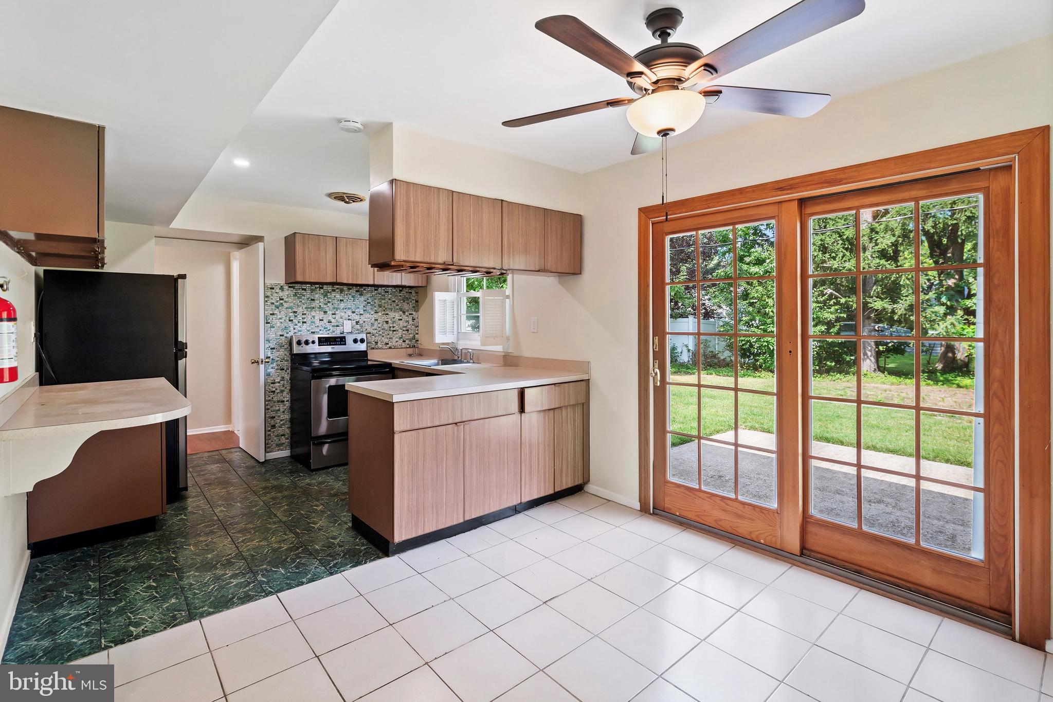 45 Deborah Ln