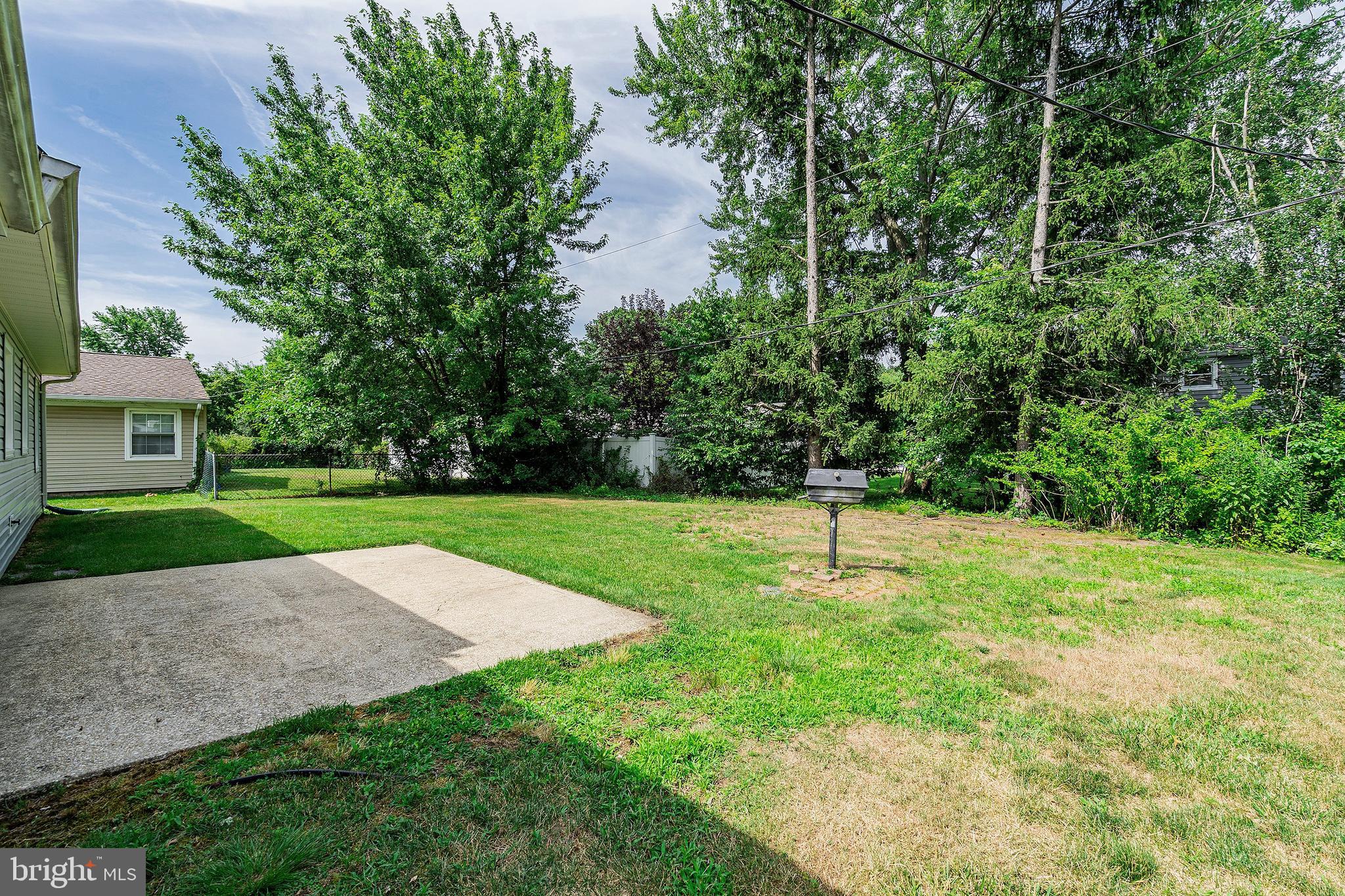45 Deborah Ln