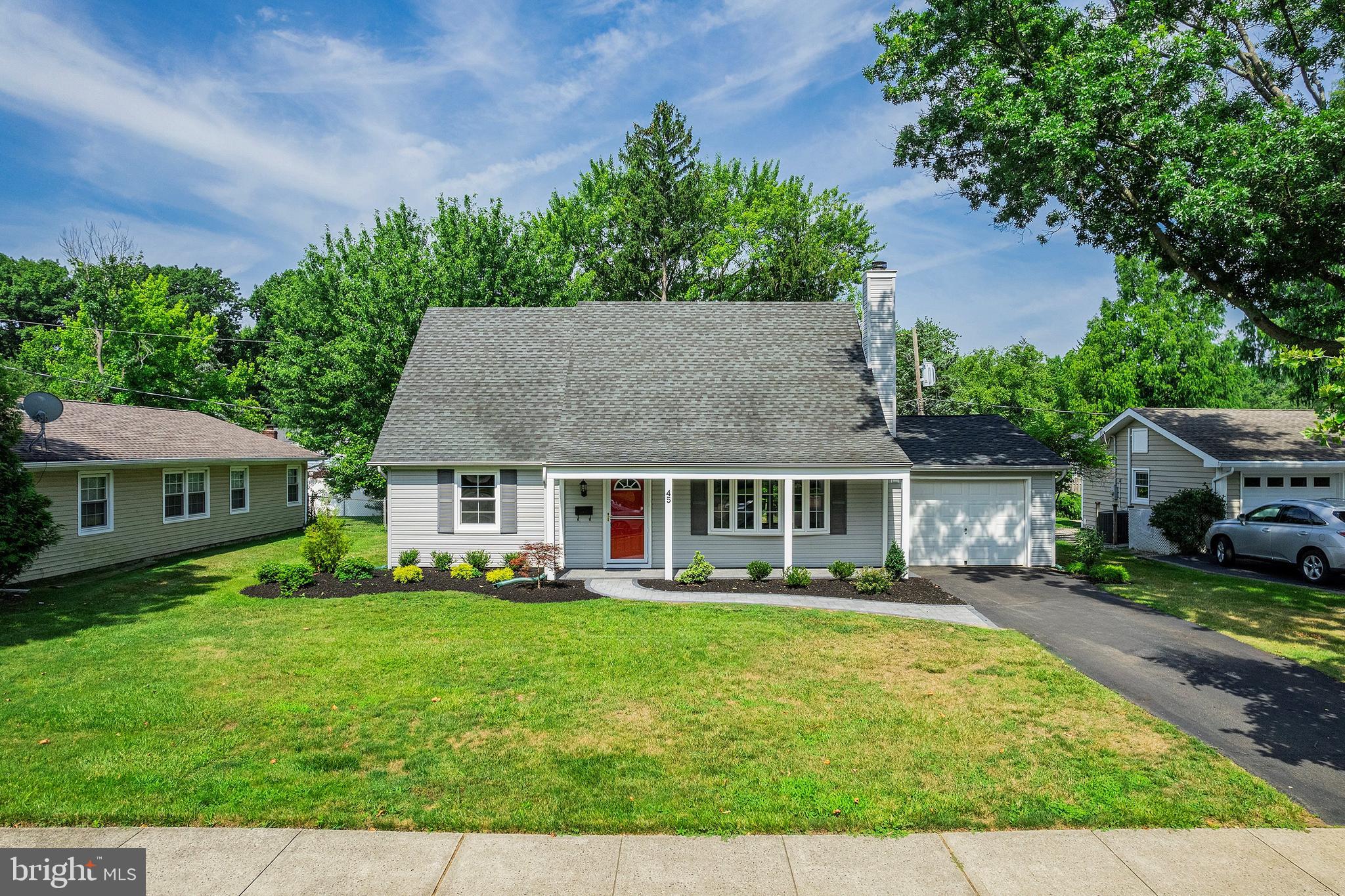 45 Deborah Ln