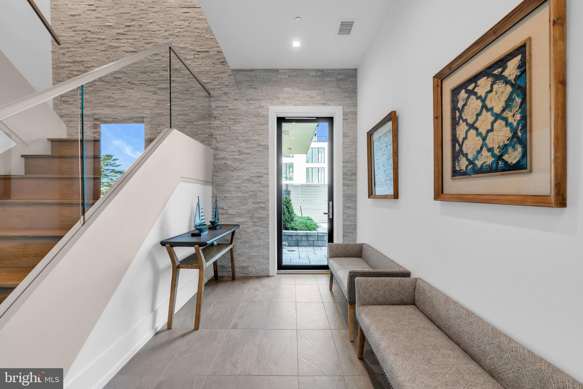 200 OCEAN AVENUE N 13