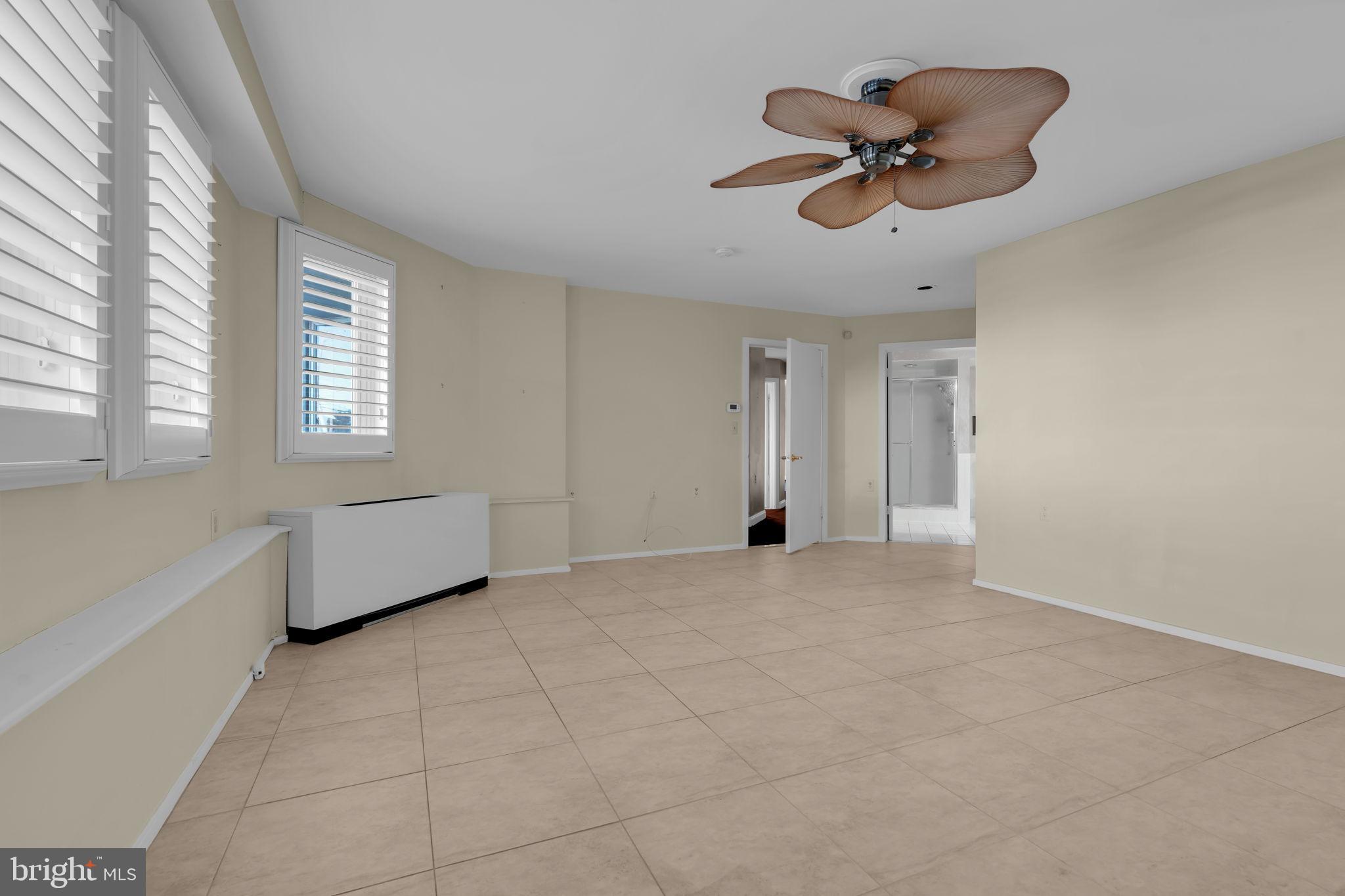 300 OCEAN AVENUE N 1C