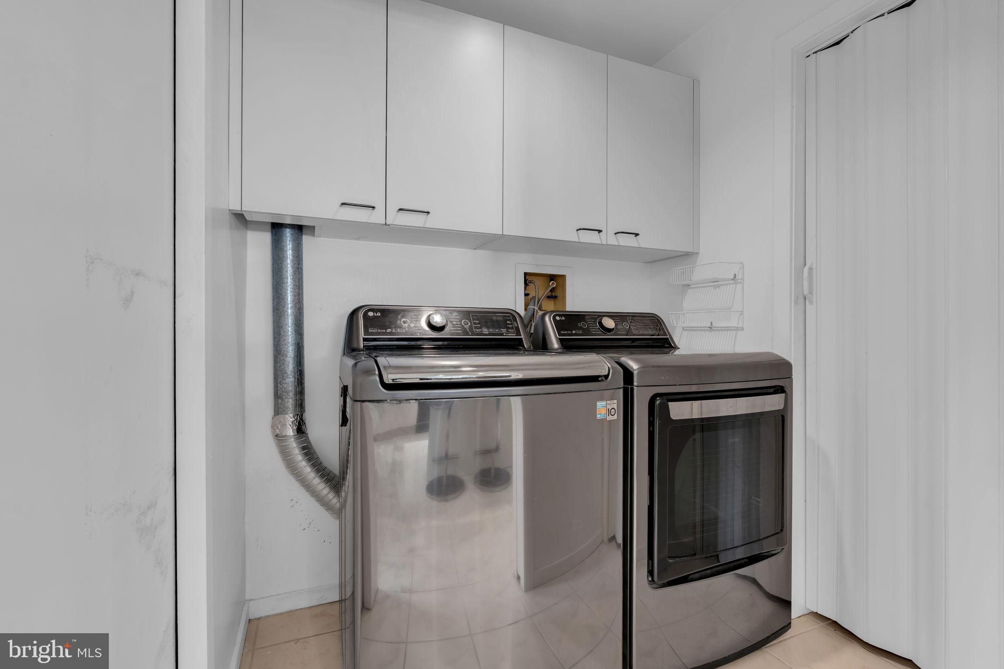 300 OCEAN AVENUE N 1C