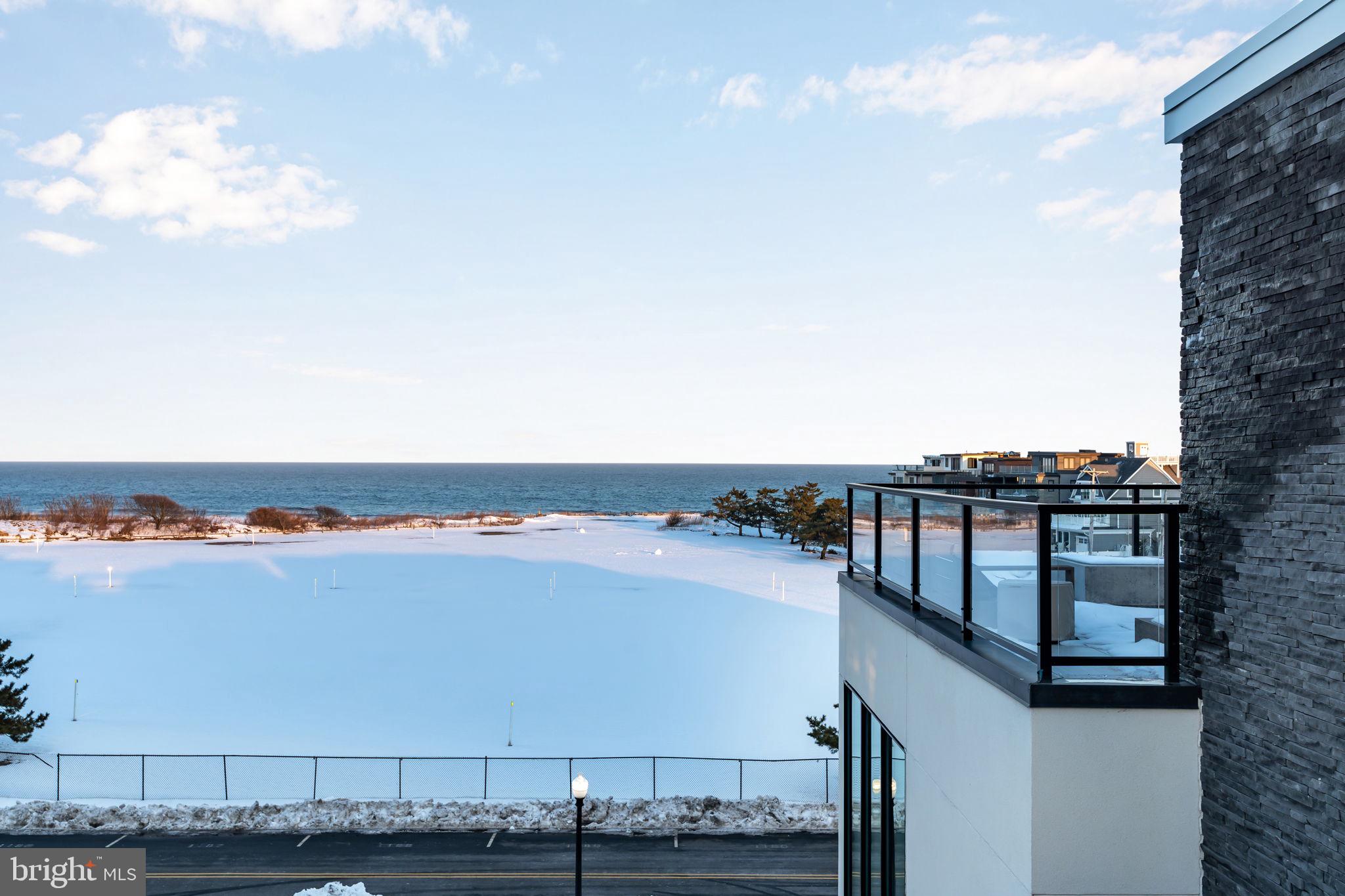 200 OCEAN AVENUE N 8