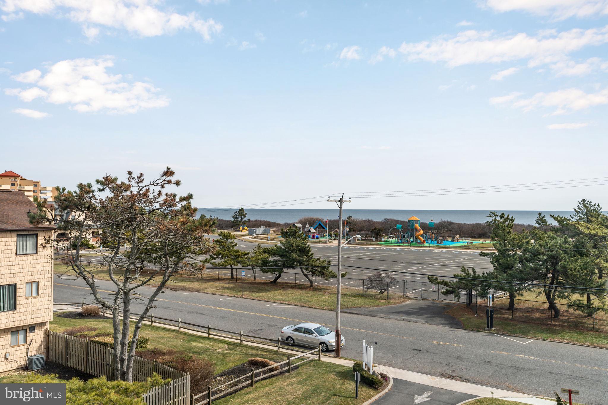 300 OCEAN AVE. N 3 C