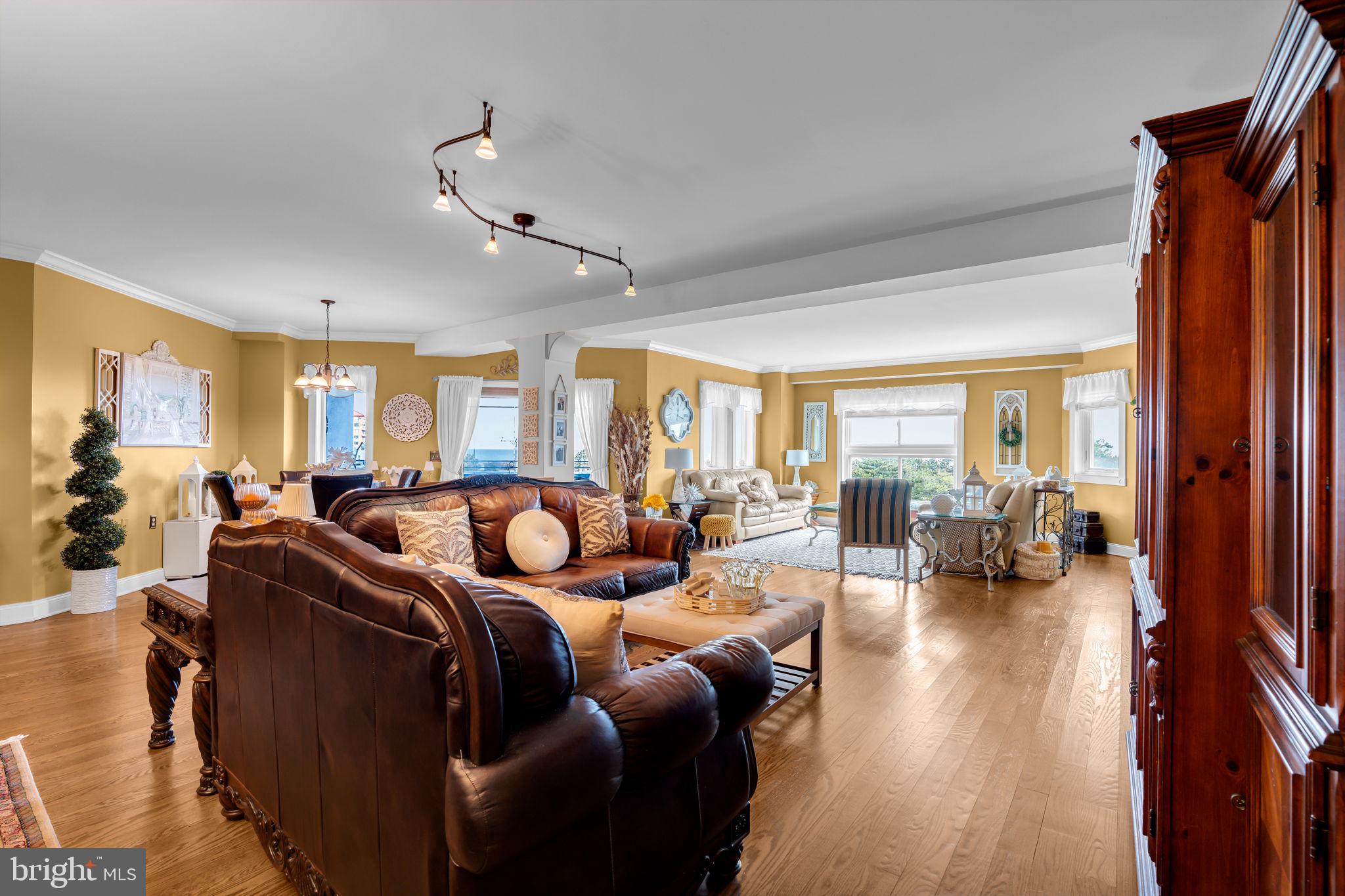 300 OCEAN AVE. N 3 C