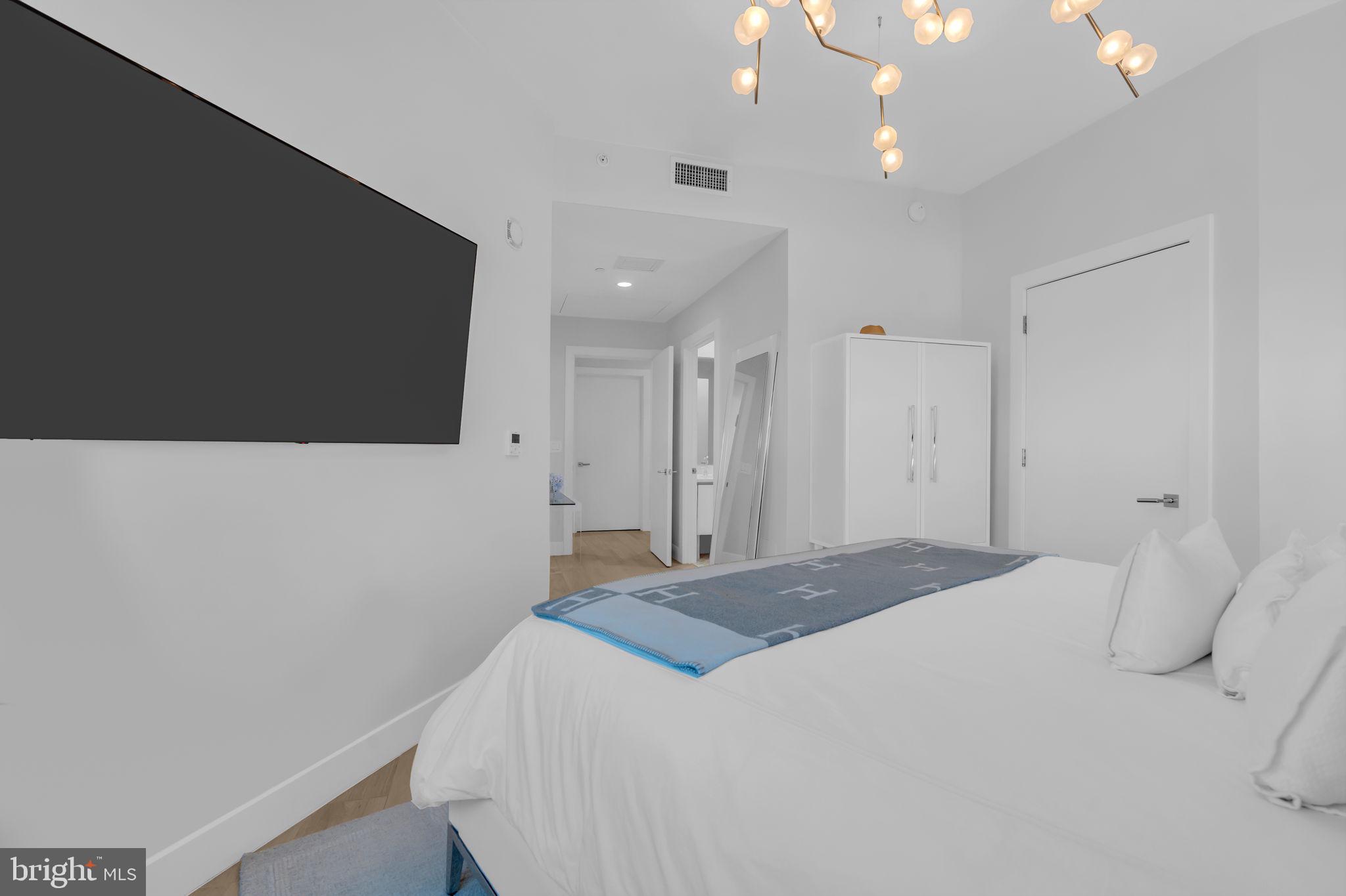 350 OCEAN AVENUE 305