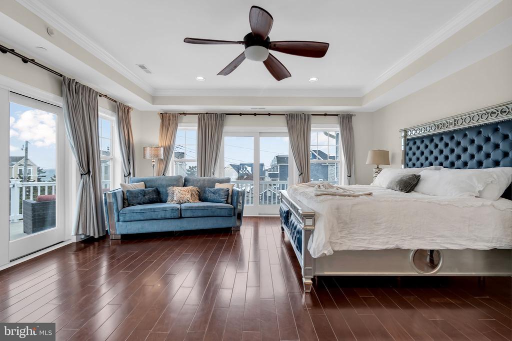 21 OCEAN TERR
