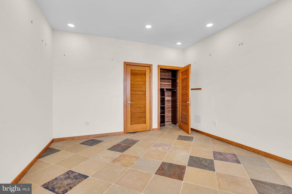 55 OCEAN AVENUE PHB