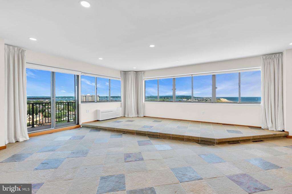 55 OCEAN AVENUE PHB