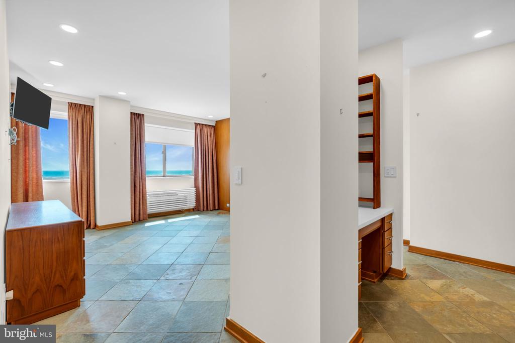 55 OCEAN AVE. PH A