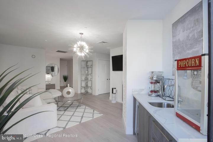 350 OCEAN AVENUE Unit: 205
