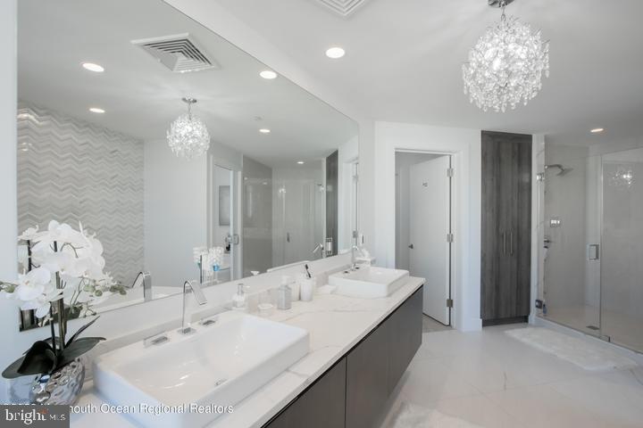 350 OCEAN AVENUE Unit: 205