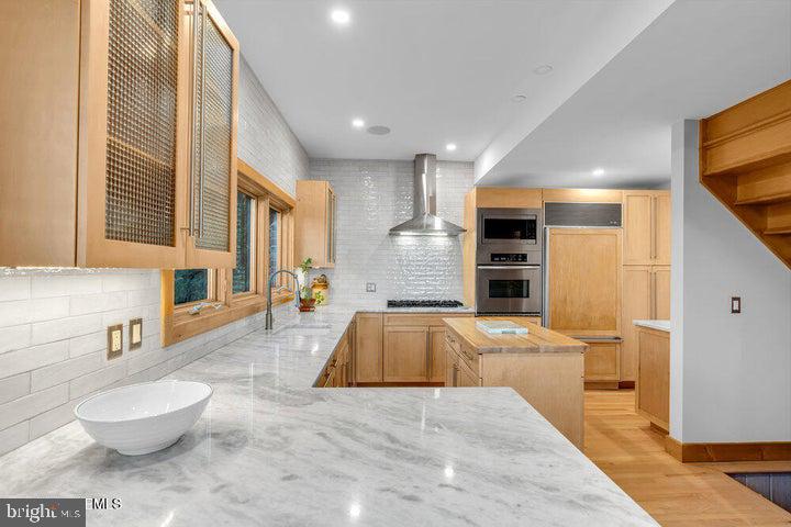 18 BELVIDERE ROAD