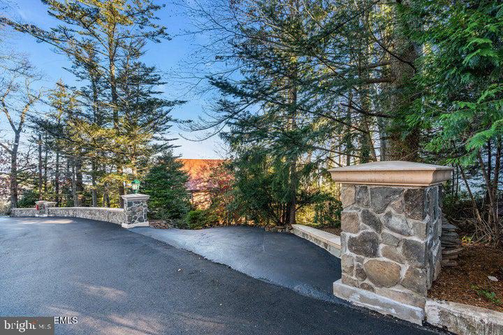 18 BELVIDERE ROAD