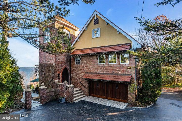 18 BELVIDERE ROAD