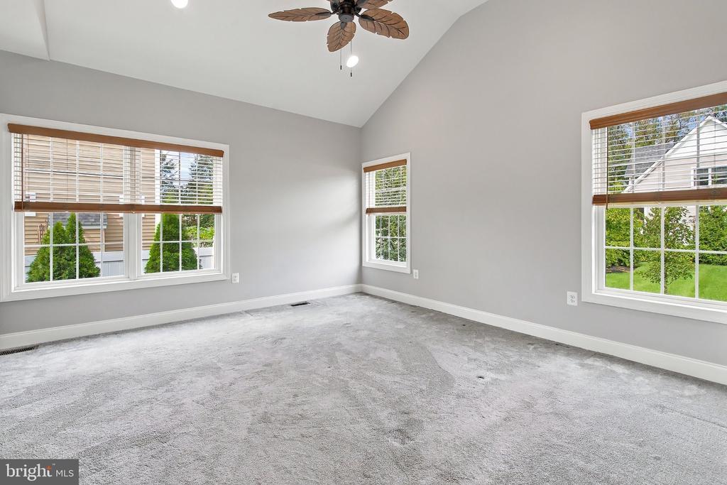 222 FRIENDSHIP ROAD