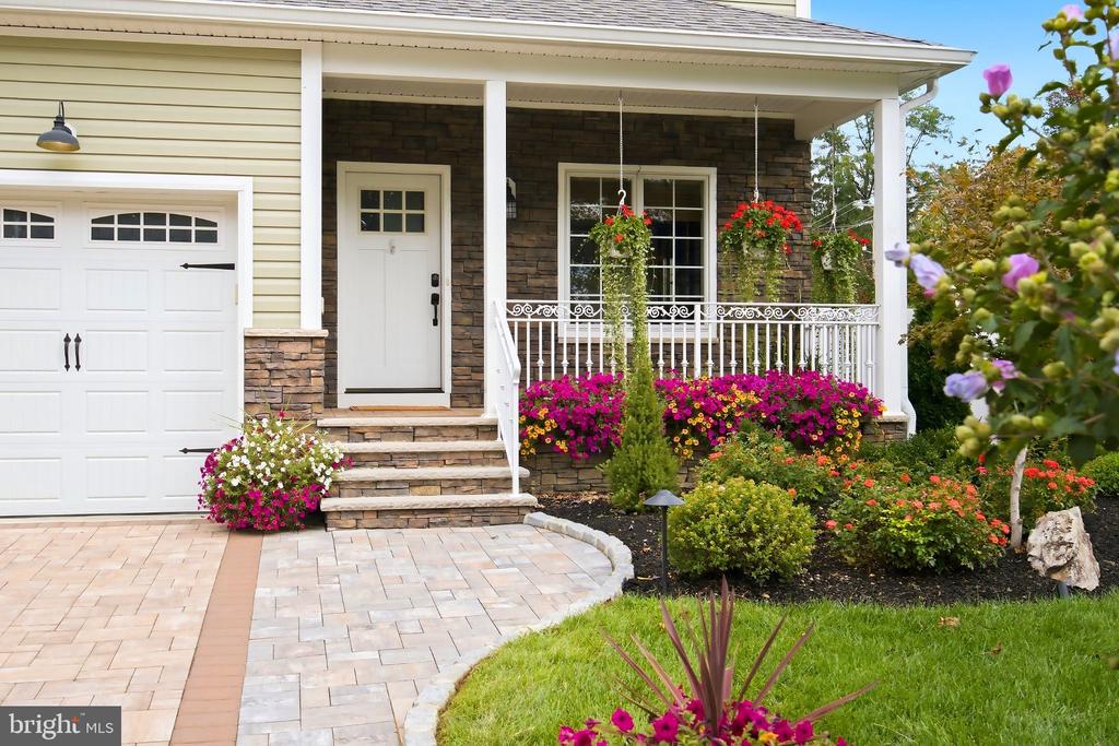 222 FRIENDSHIP ROAD