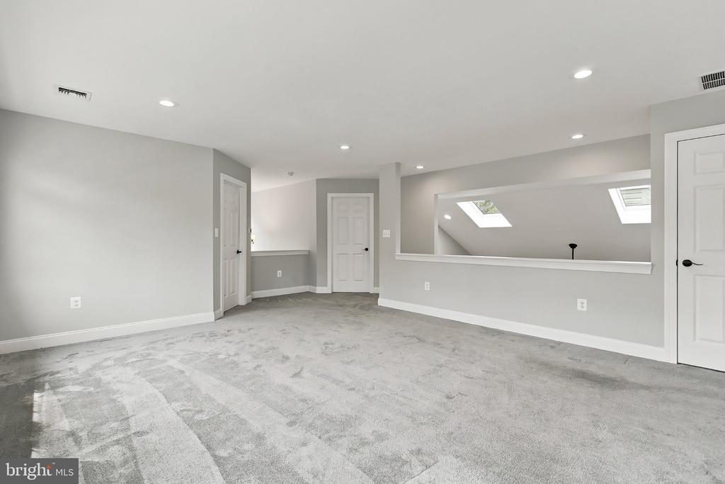 222 FRIENDSHIP ROAD
