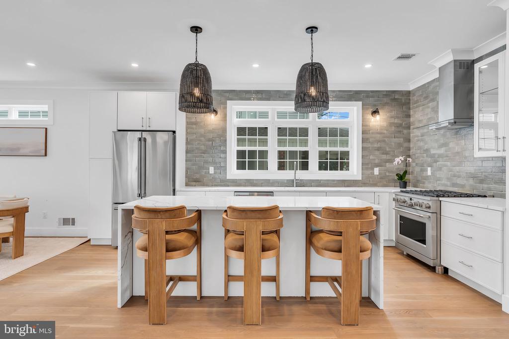 167 CHELSEA AVENUE