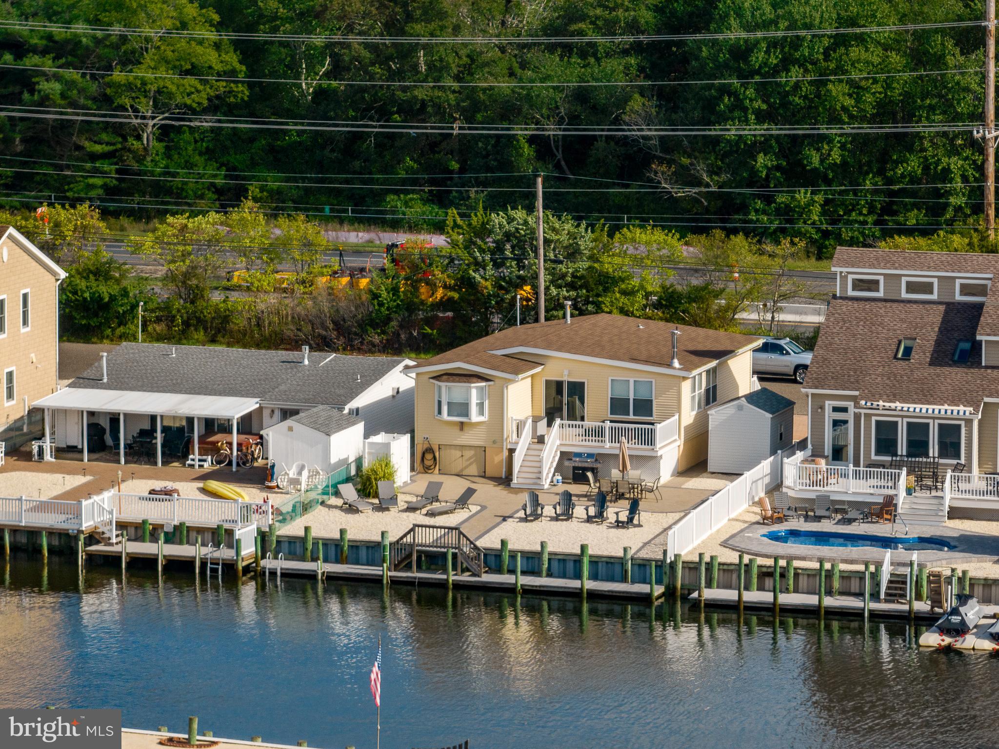 975 Beach Haven West BOULEVARD