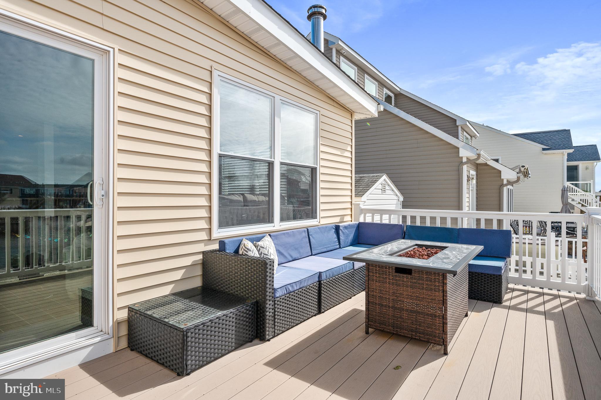 975 Beach Haven West BOULEVARD