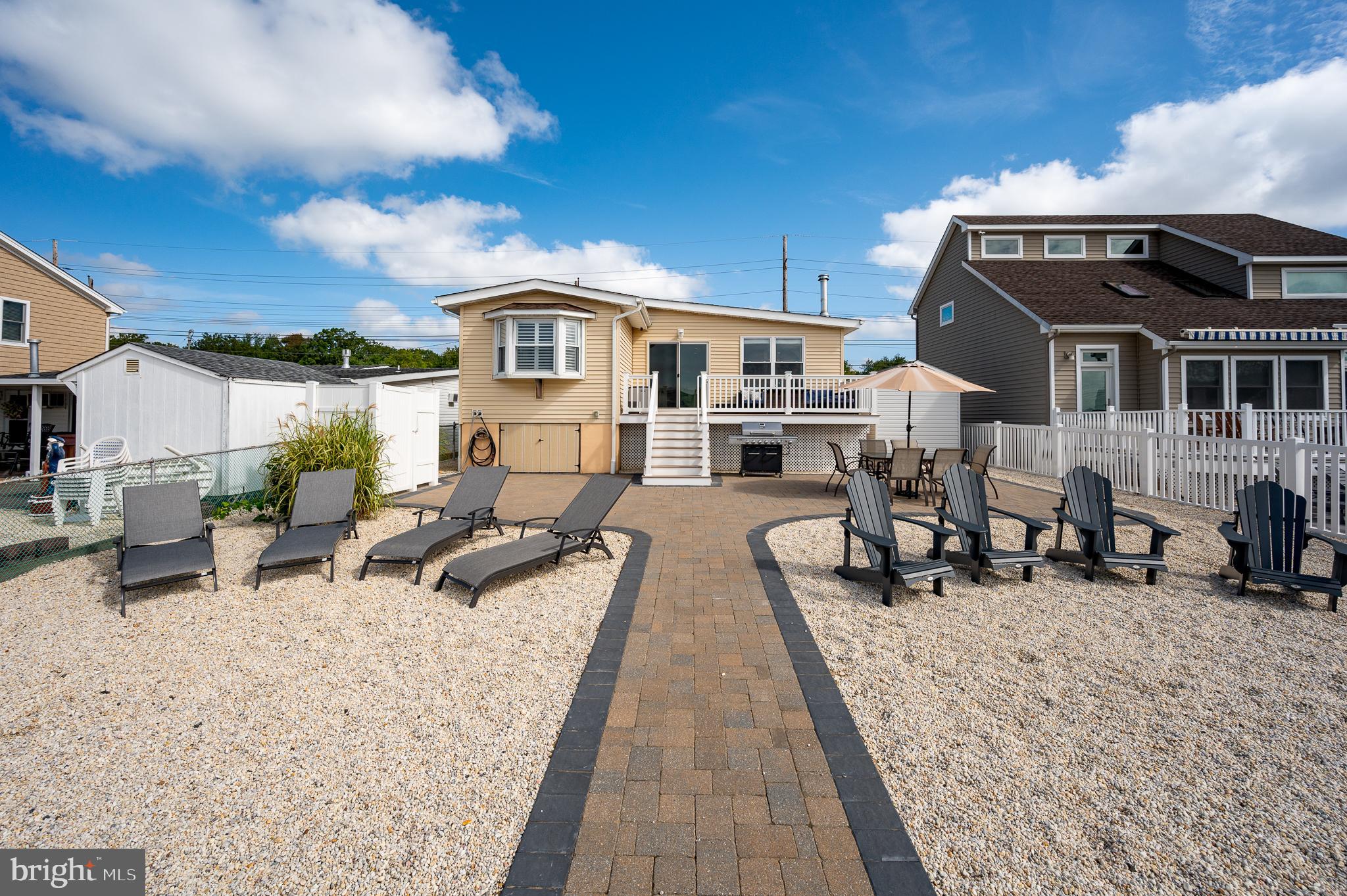 975 Beach Haven West BOULEVARD