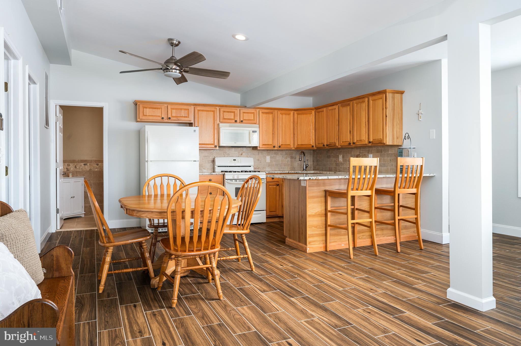 975 Beach Haven West BOULEVARD