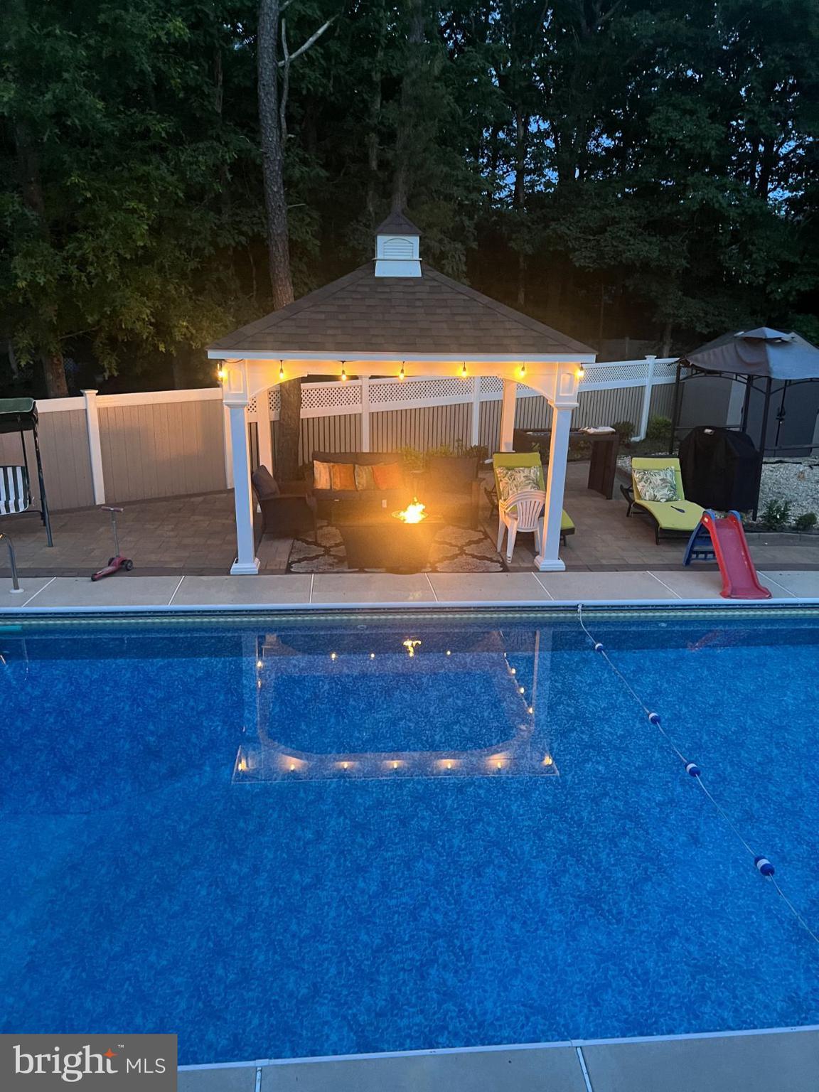 63 Nautilus DRIVE