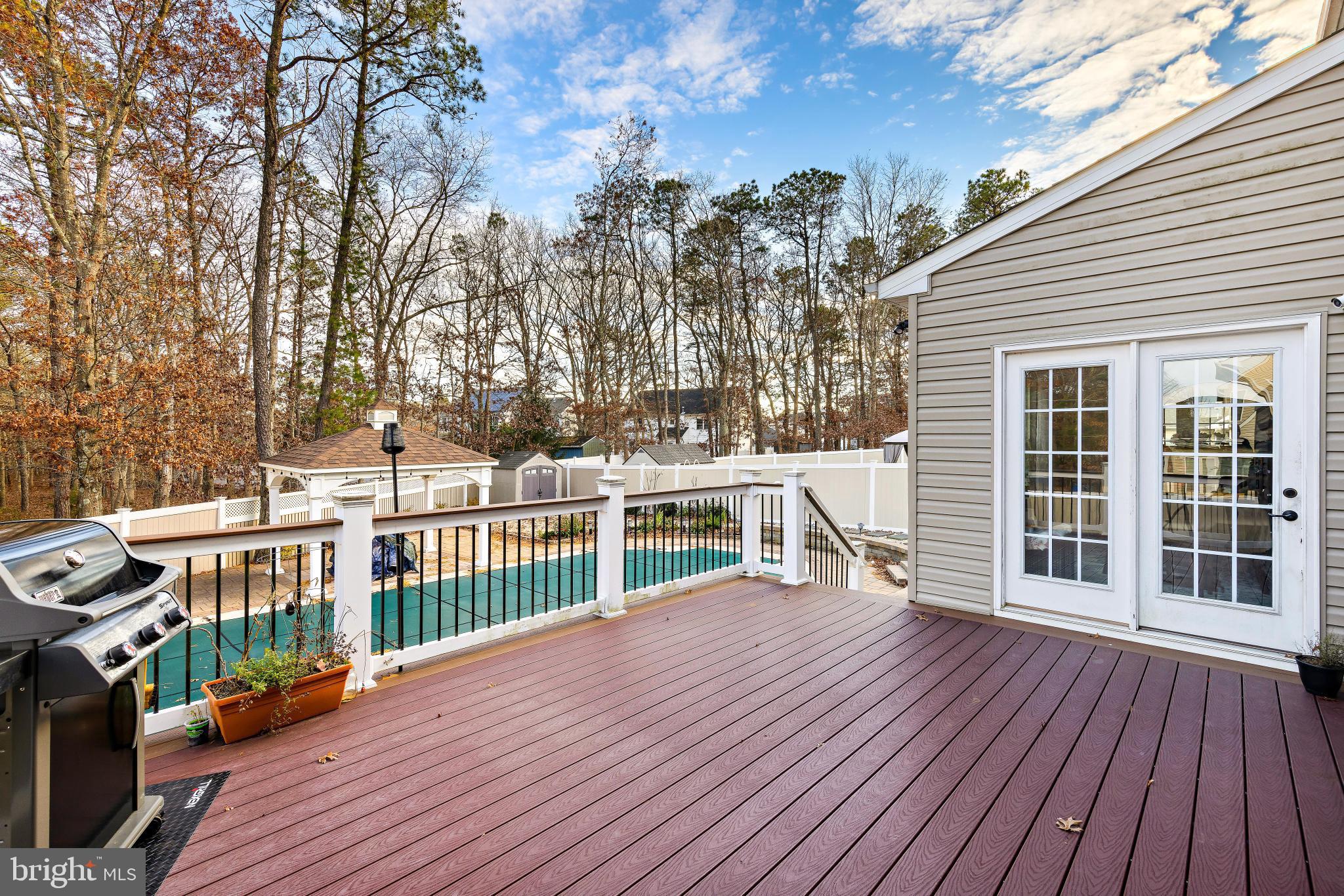 63 Nautilus DRIVE