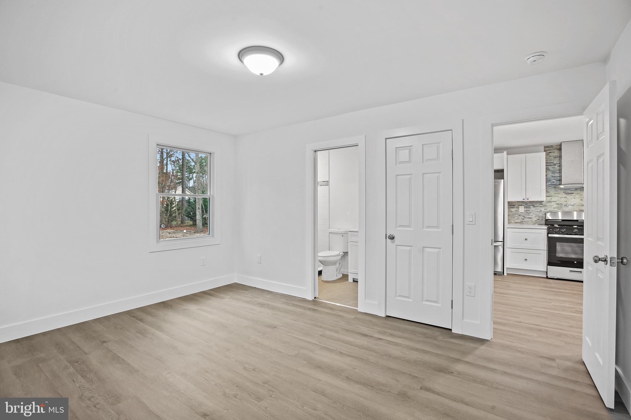 810 Railroad Dr