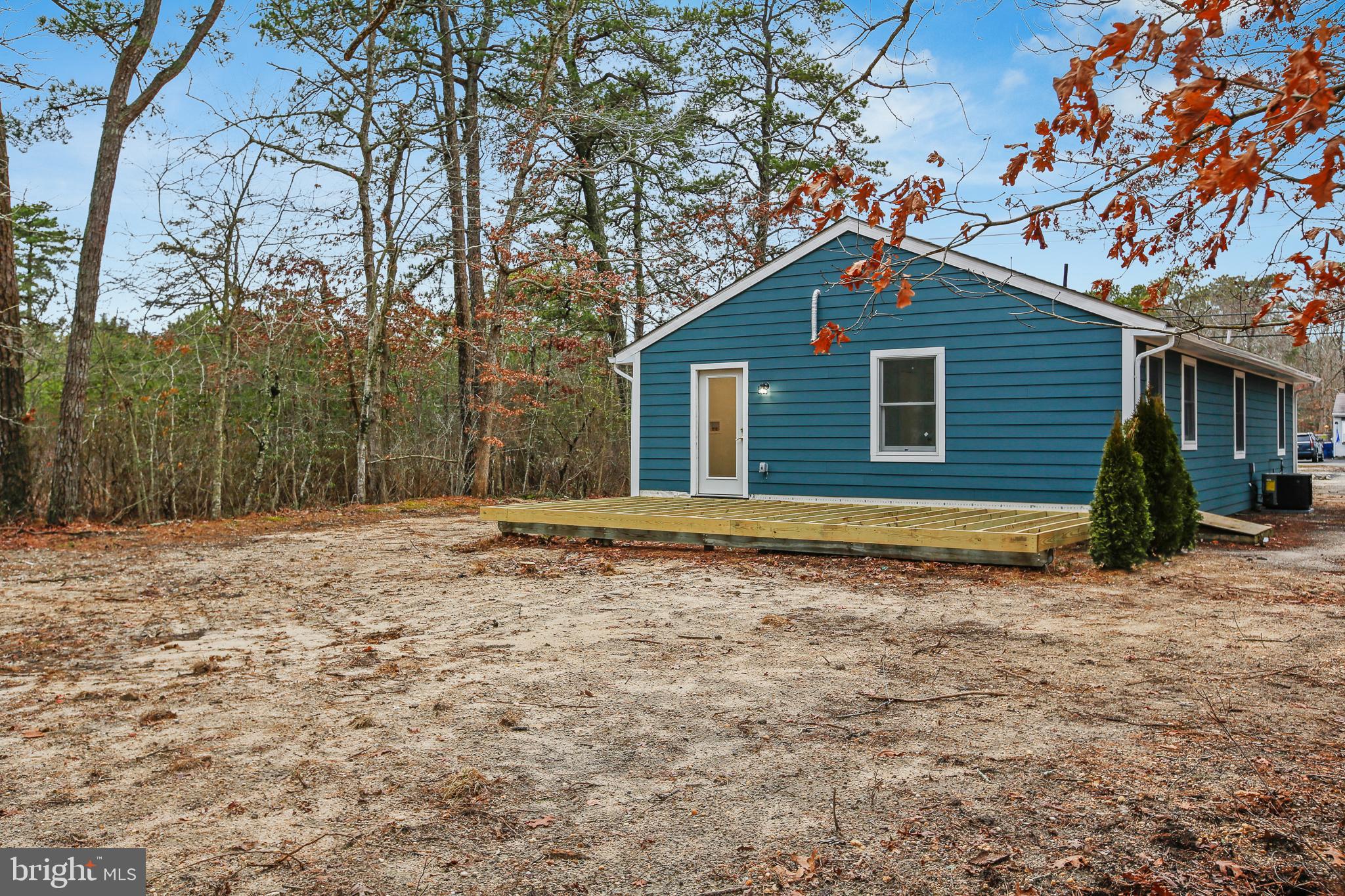 810 Railroad Dr