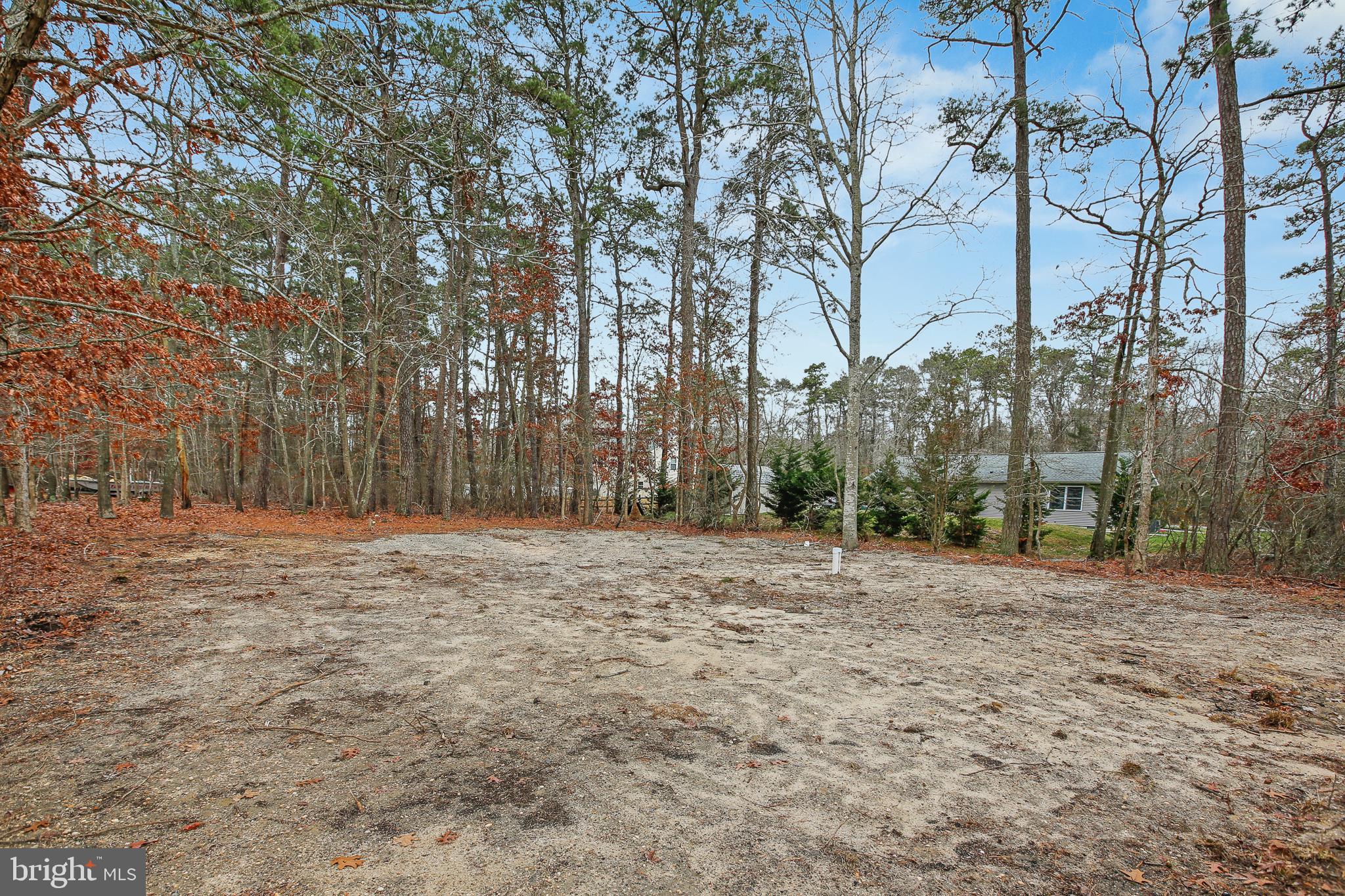 810 Railroad Dr