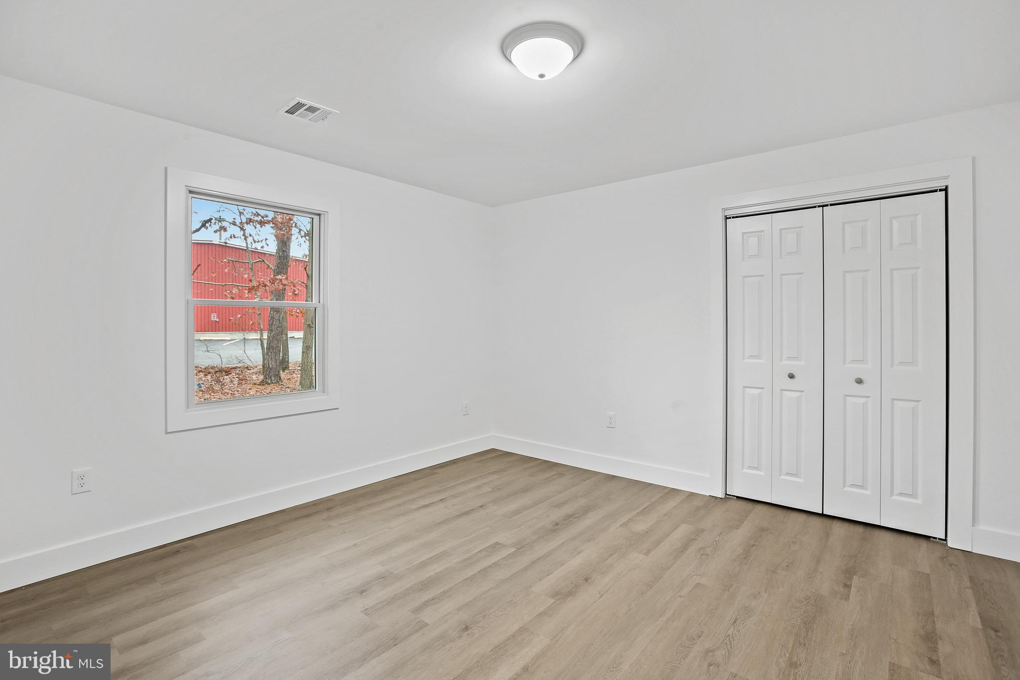 810 Railroad Dr