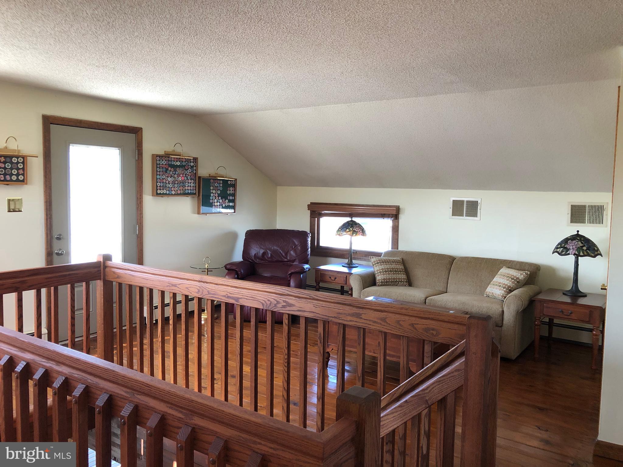 22 Beach Dr