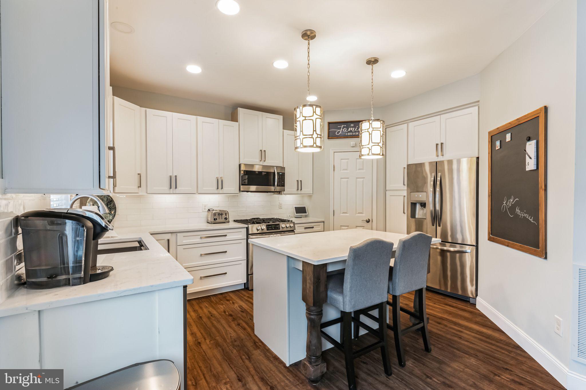16 Hannah Pl