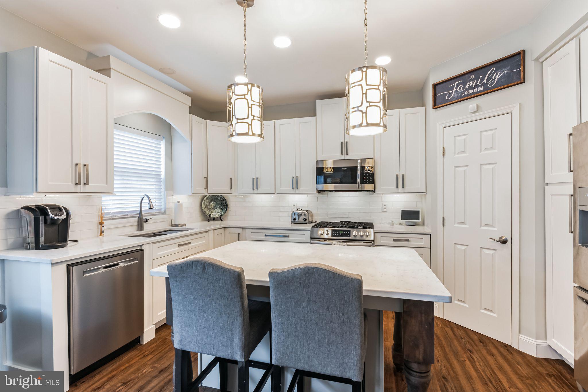 16 Hannah Pl