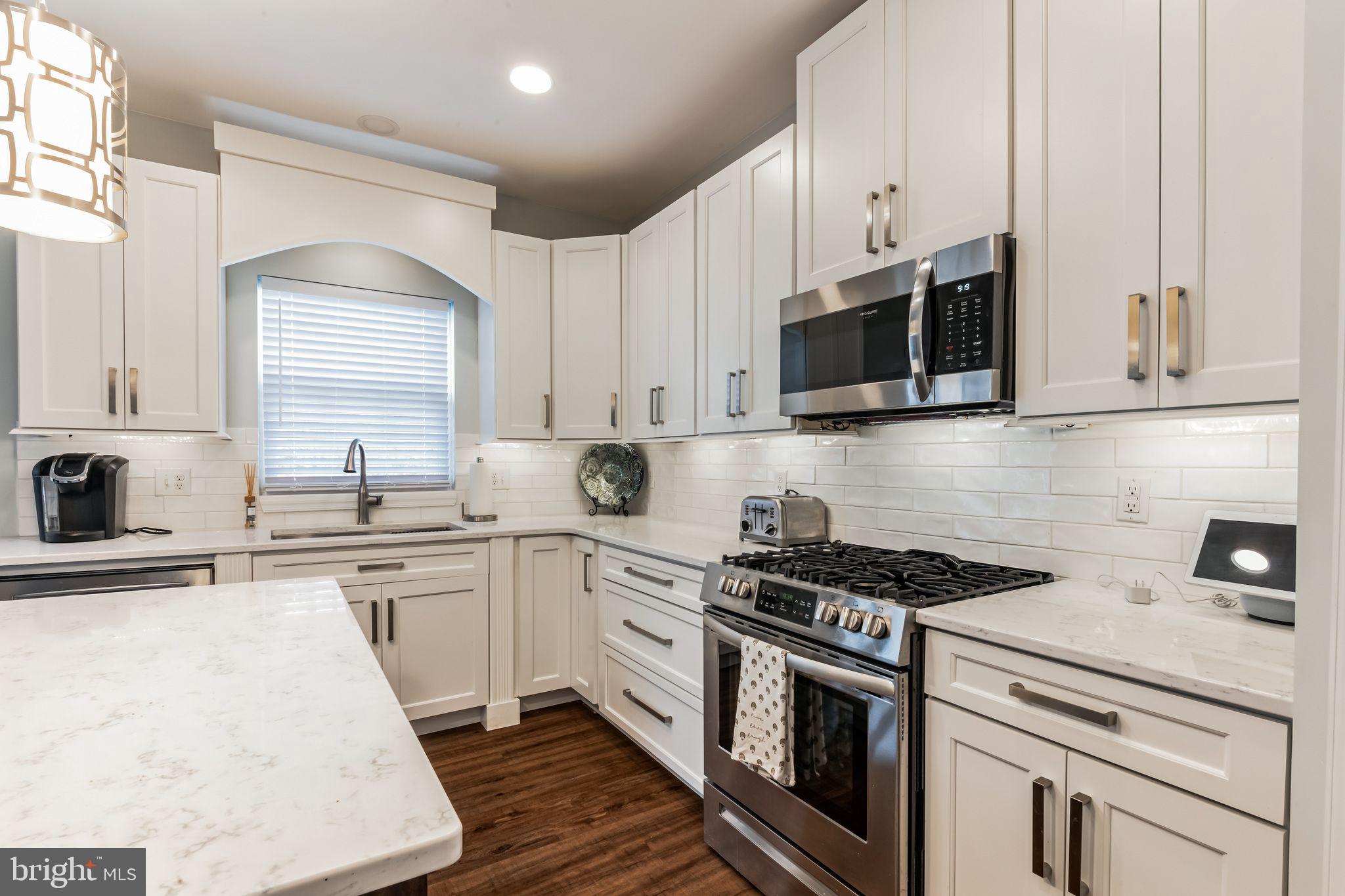 16 Hannah Pl