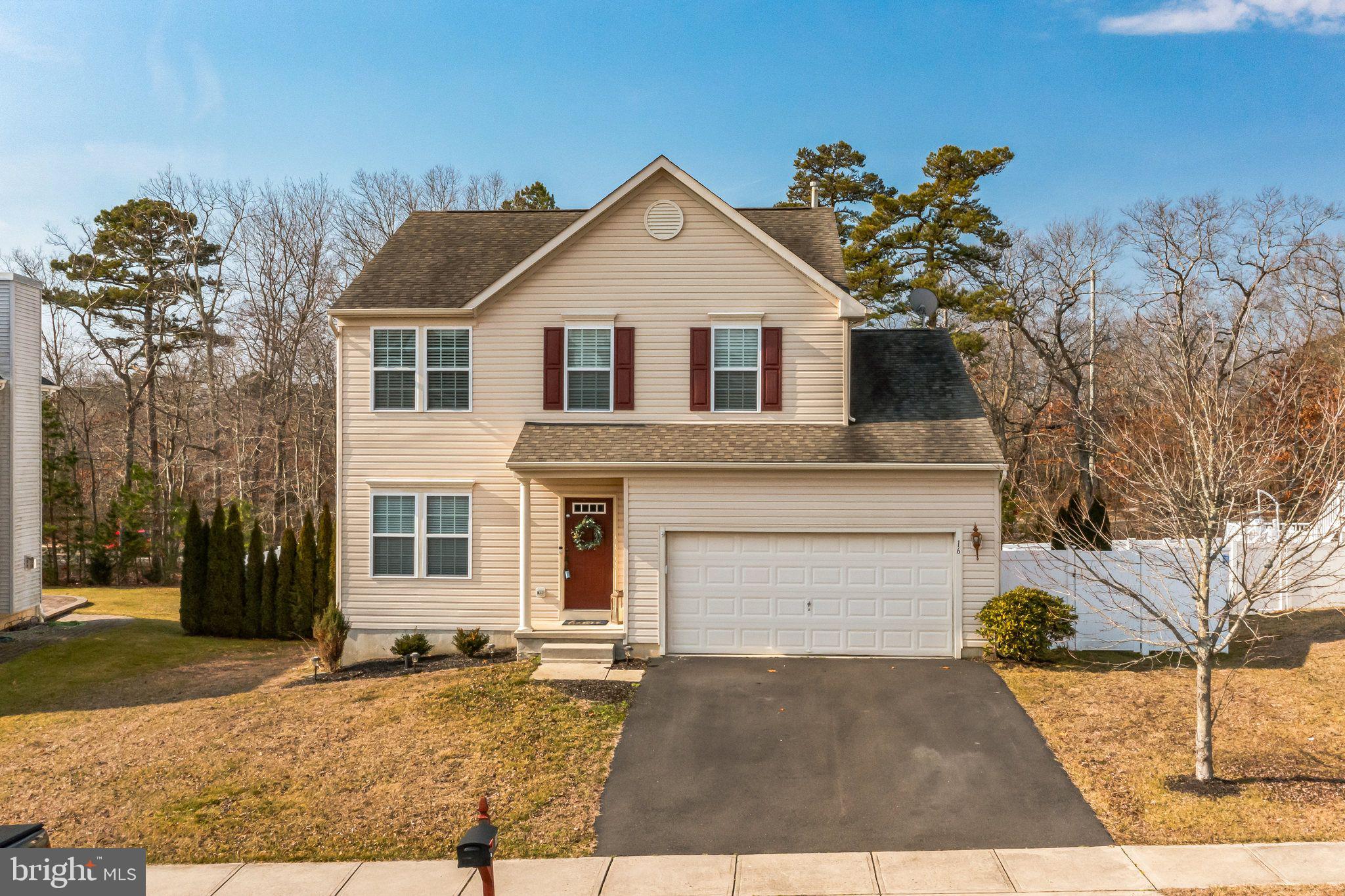 16 Hannah Pl